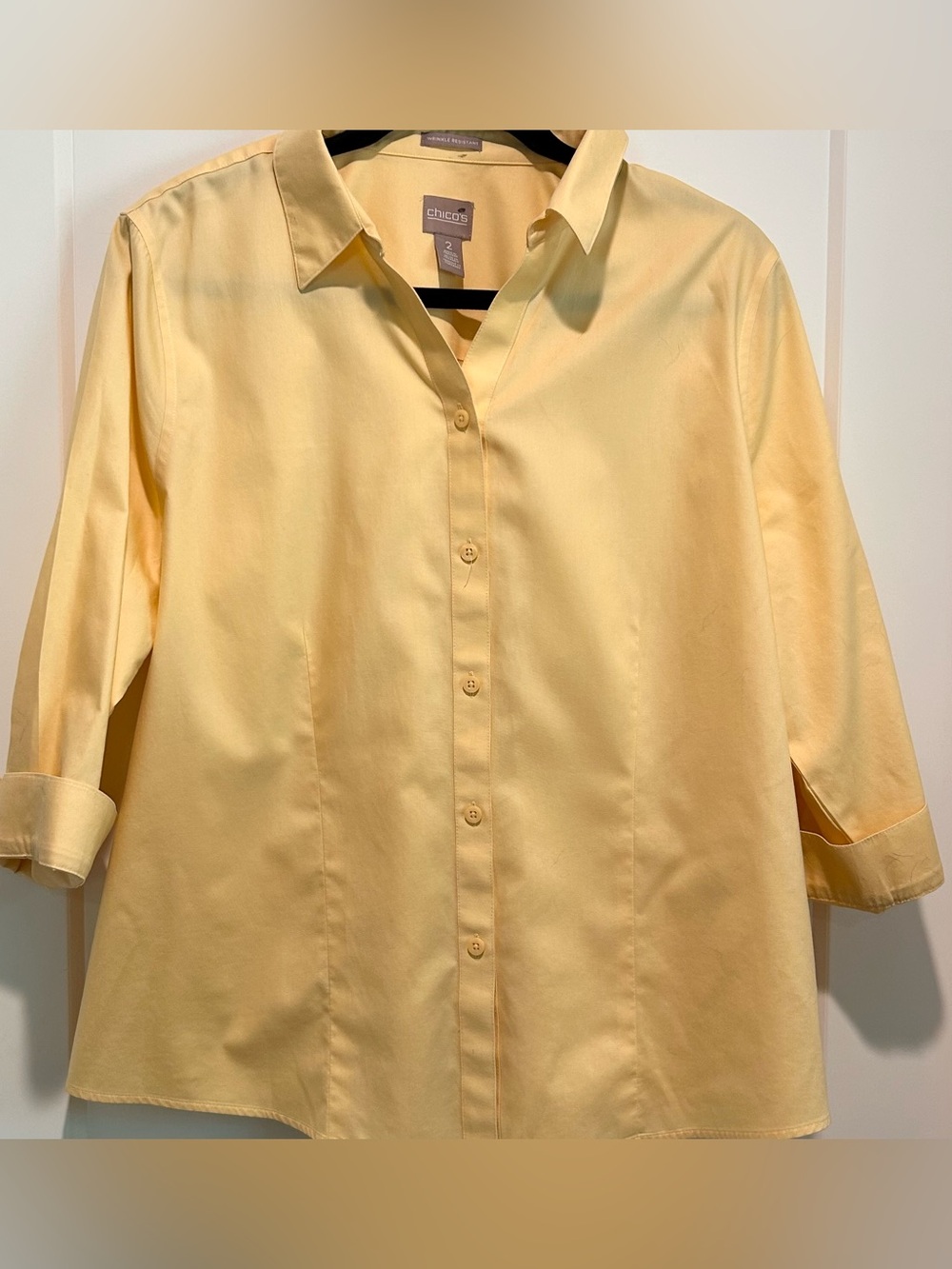 Chico’s Butter Yellow Wrinkle Resistant Cotton Button Shirt Size 2 - Picture 3 of 7